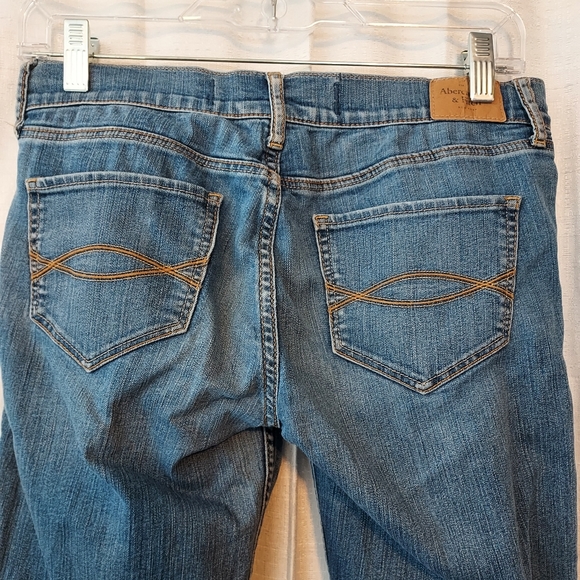 Abercrombie and Fitch 4L Jeans - Picture 4 of 7